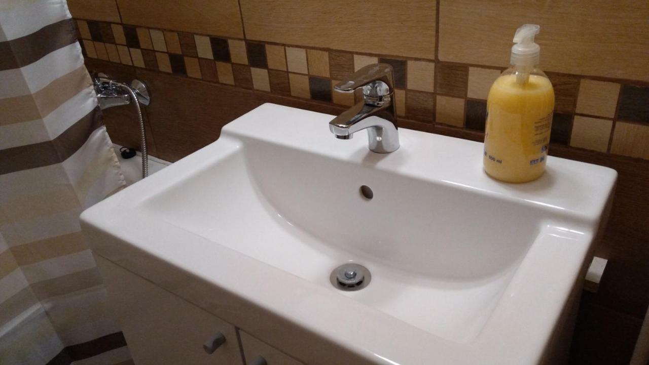 Gesztenyes Apartman Miskolc Bagian luar foto
